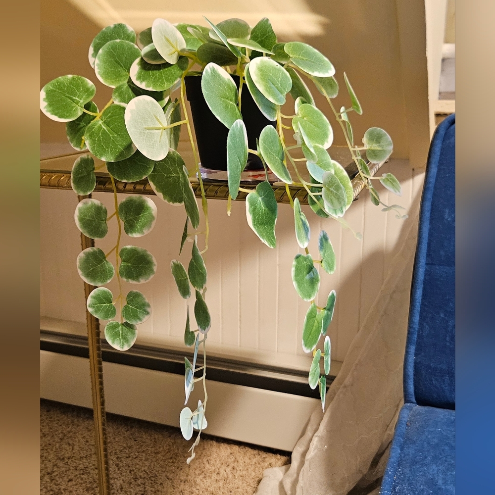 Artificial/faux Plant In 3" black pot.      #232